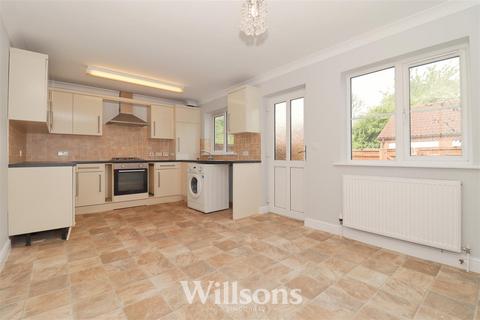 4 bedroom terraced house to rent, Maltby Way, Horncastle