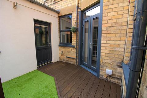 14 Yarrow Terrace, Hawick, TD9 9LL