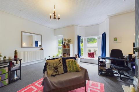 2 bedroom flat for sale, Spring Gardens, Buxton