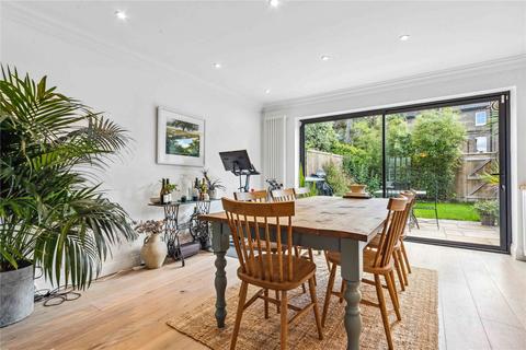 18 Park Place, London, W5 5NQ