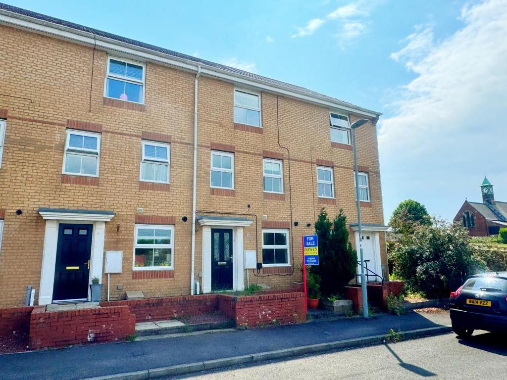 Cinnamon Drive, Trimdon Station 4 bed townhouse for sale £129,950