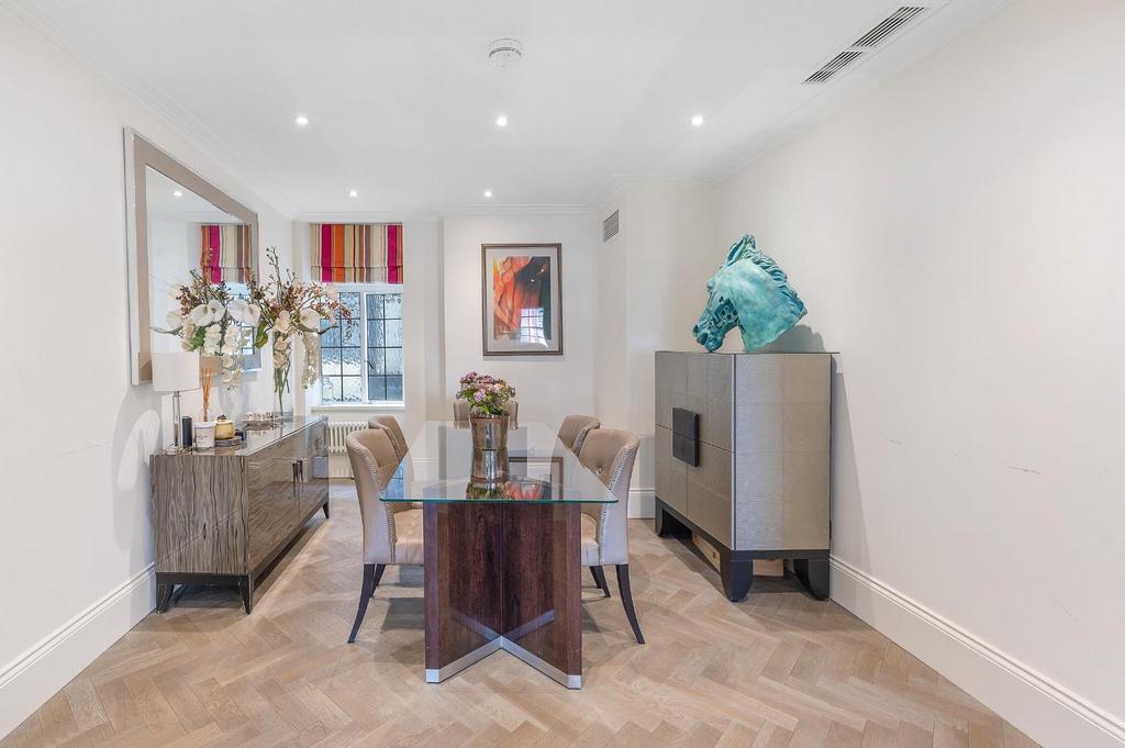 7 ? Bryanston Court-10.jpg