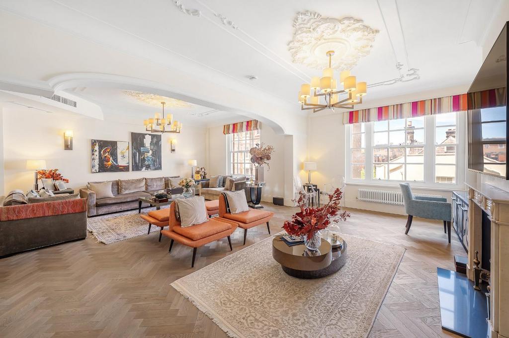 7 ? Bryanston Court-6.jpg