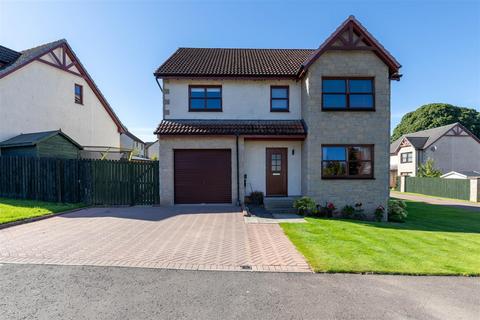 5 bedroom detached house for sale, Elm Street, Errol, Perth