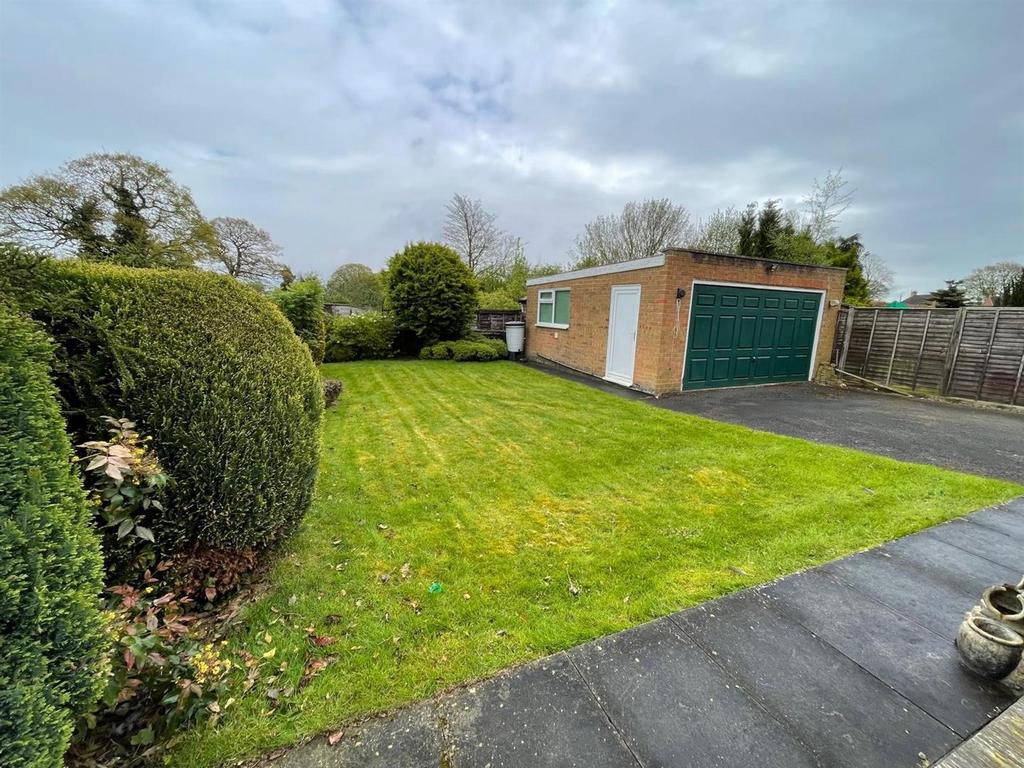 41 leeming rear.jpg