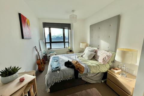 2 bedroom flat to rent, Skyline, St Peters Street, Leeds