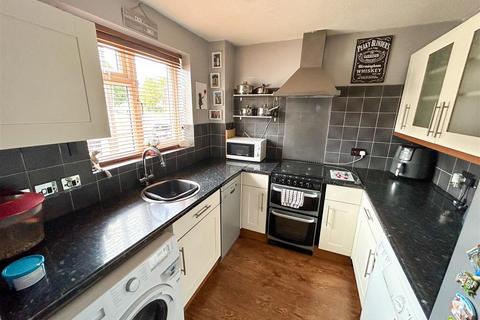 2 bedroom terraced house for sale, Petford Street, Cradley Heath, B64 6DZ