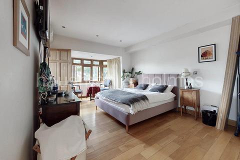 4 bedroom house for sale, Dunstan Road, London