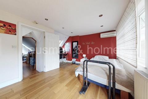 4 bedroom house for sale, Dunstan Road, London