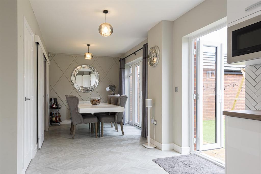 Kitchen/Dining Room