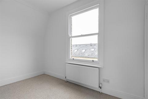 1 bedroom flat for sale, Sheen Lane, East Sheen, SW14