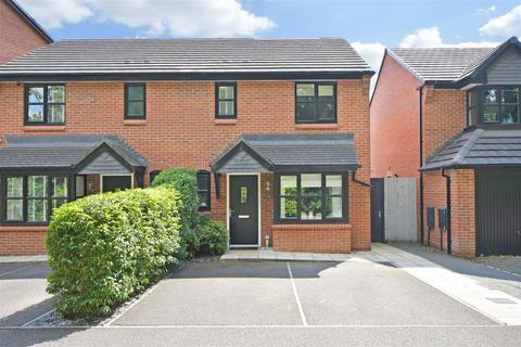 14 Handyside Close, Eccles, Manchester, M30 8EX