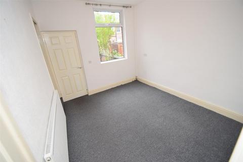 2 bedroom house to rent, Crosby Street, Stockport SK2