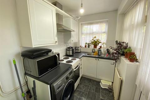 2 bedroom house to rent, Crosby Street, Stockport SK2