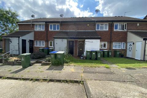 1 bedroom maisonette to rent, Walker Close, Crayford