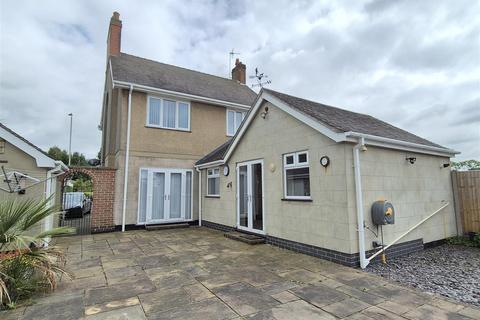 3 bedroom detached house for sale, Brooks Lane, Whitwick LE67