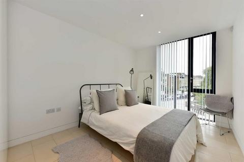 3 bedroom apartment to rent, Oval Road, Primrose Hill NW1