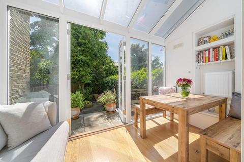2 bedroom flat for sale, Clapham Road, SW4
