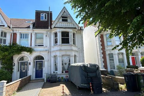 1 bedroom apartment to rent, Rutland Gardens, Hove