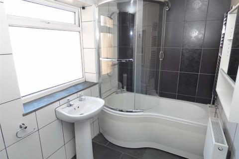 2 bedroom apartment to rent, Donkin Terrace, North Shields