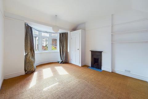 10 Hillcrest, Whitley Bay, NE25 9AD
