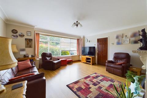 4 bedroom detached house for sale, St. Martins Close, Whitley Bay
