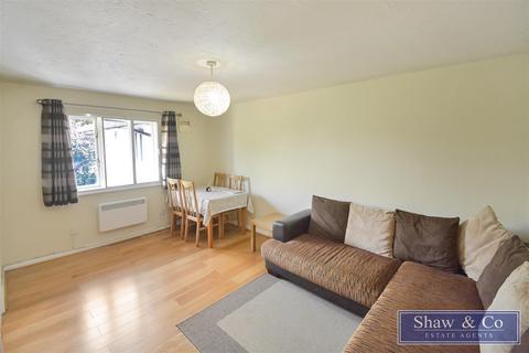 1 bedroom flat for sale, Lampton Road, Hounslow TW3