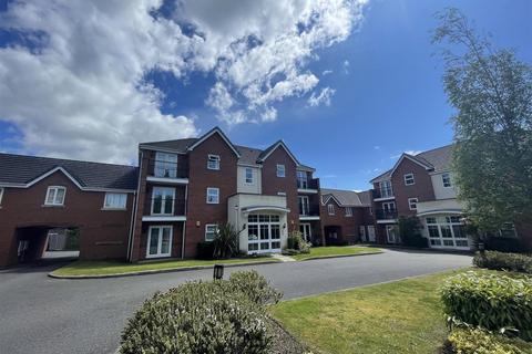 2 bedroom apartment for sale, Millfield, Neston