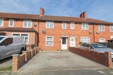 3 bedroom terraced house for sale, Titchfield Road, Carshalton SM5