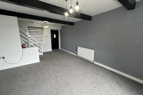 2 bedroom end of terrace house to rent, Heywood Lane, Austerlands, Oldham