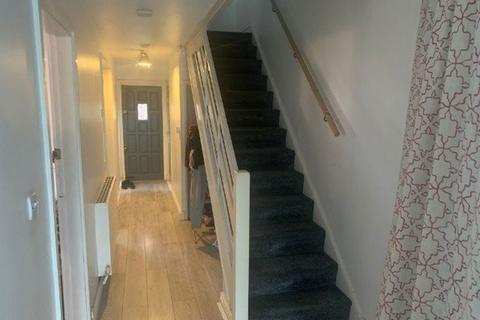 2 bedroom house to rent, Abbotsford Drive, Nottingham NG3