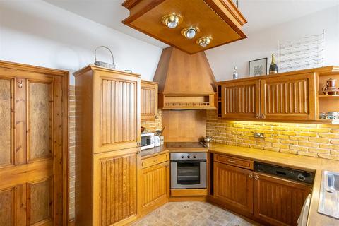 2 bedroom flat for sale, Percy Gardens, Tynemouth