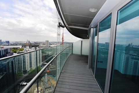 2 bedroom apartment to rent, Arena Tower, Canary Wharf E14