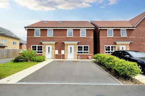 3 bedroom semi-detached house for sale, Marconi Drive, Beeston Rylands