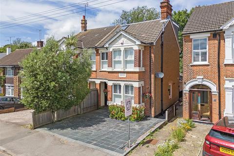 4 bedroom semi-detached house for sale, Woodman Road, Warley, Brentwood