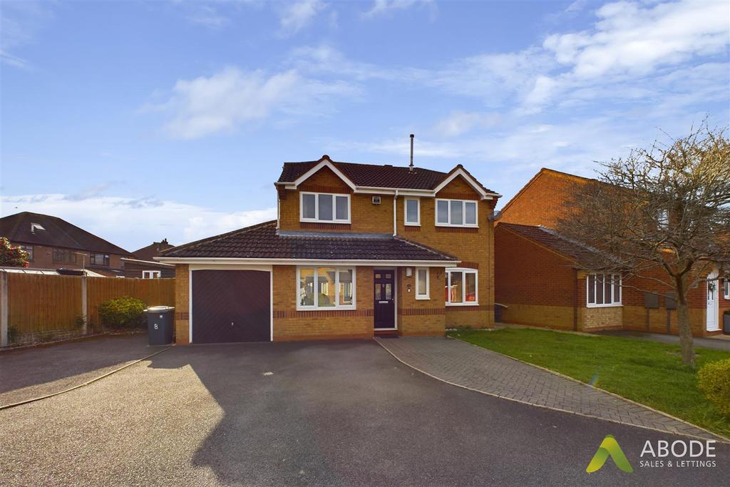 Aintree Close, BurtononTrent DE14 4 bed detached house to rent £