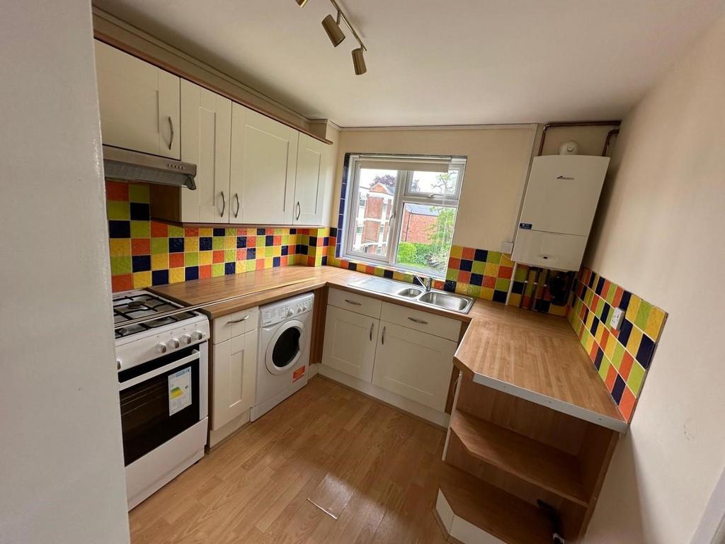 Kitchen 1.jpg