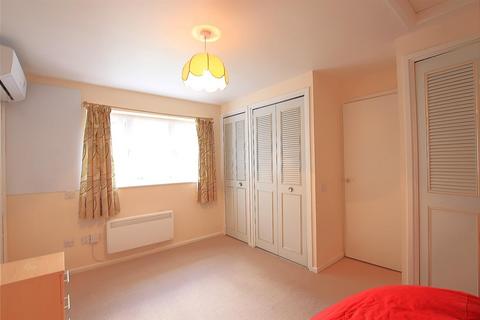 1 bedroom terraced house to rent, Dorney Way, Hounslow TW4