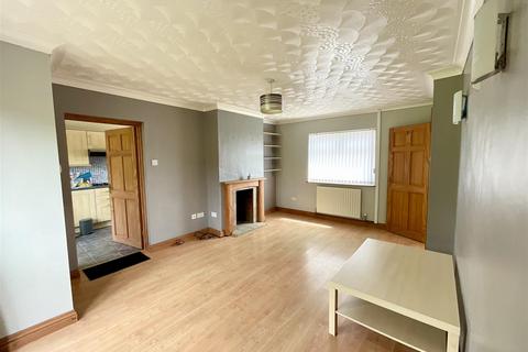88 Brynawelon, Llanelli, SA14 8RA