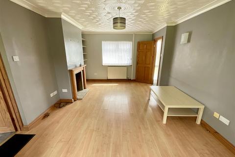 88 Brynawelon, Llanelli, SA14 8RA