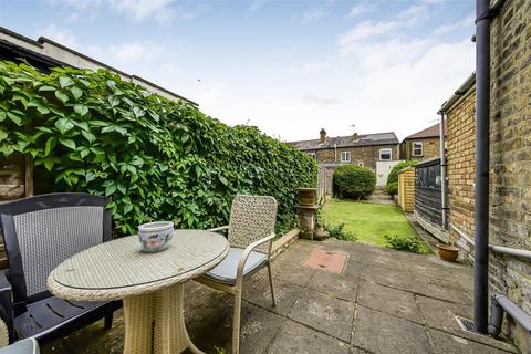 2 bedroom semi-detached house for sale, Staines Road, Twickenham