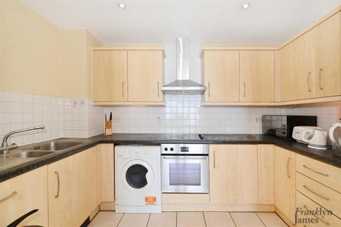 2 bedroom apartment for sale, Branch Road, Limehouse, E14