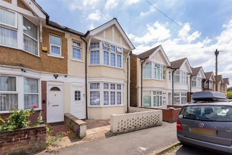 4 bedroom semi-detached house for sale, Henry Road, Slough