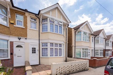 4 bedroom semi-detached house for sale, Henry Road, Slough