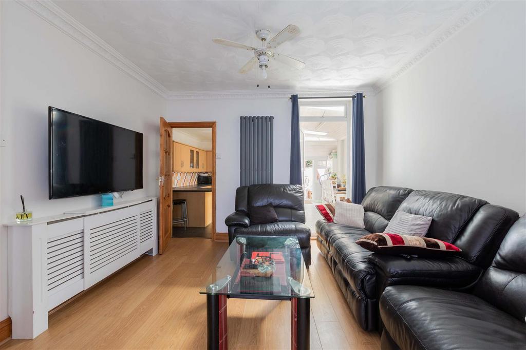 13 Henry Road-12.jpg