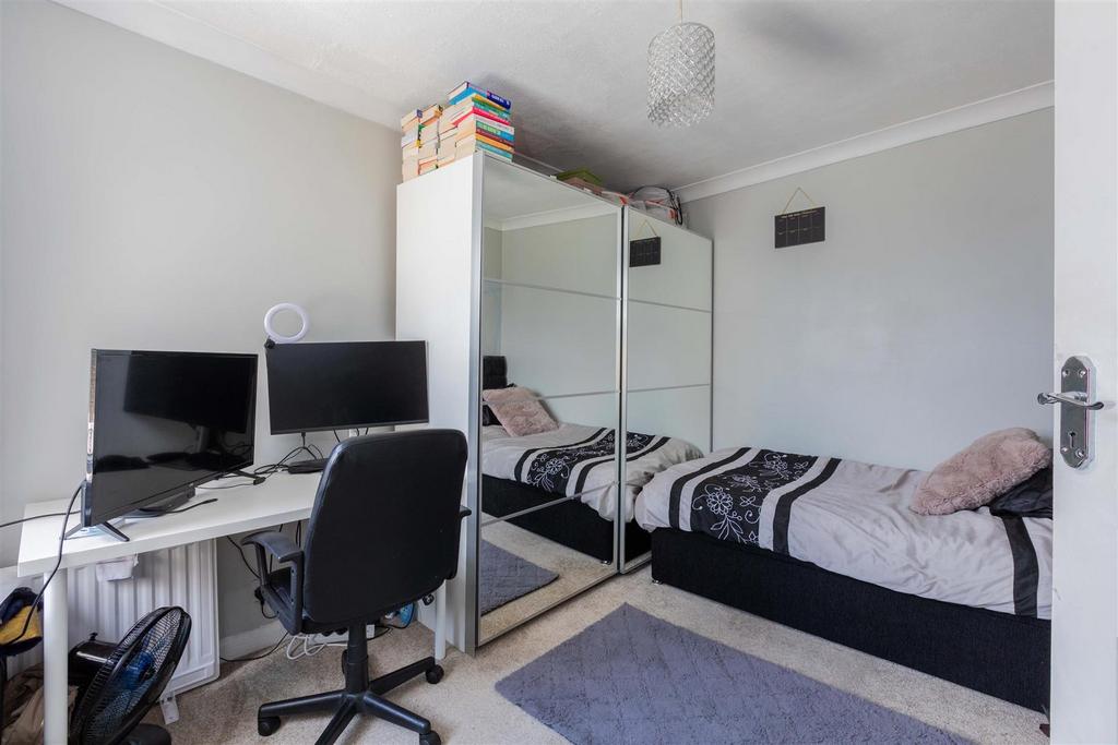 13 Henry Road-15.jpg