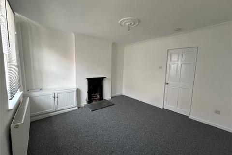 2 bedroom terraced house to rent, King Street, Newark, Notts, NG24