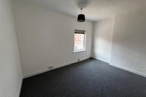 2 bedroom terraced house to rent, King Street, Newark, Notts, NG24