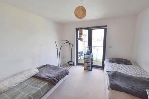3 bedroom flat for sale, Wesley Lane, Bicester