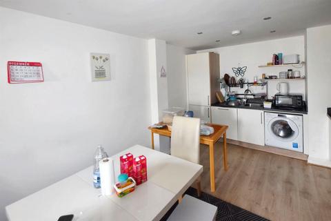 3 bedroom flat for sale, Wesley Lane, Bicester